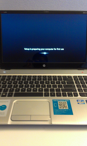 HP laptop firing up Windows 7 for the first time by mechanikat laptop hp photo