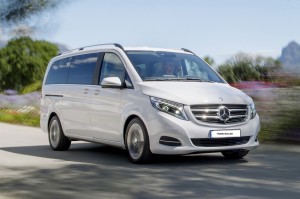 Die neue Mercedes-Benz V-Klasse – V 250 BlueTEC, Exterieur, bergkristallweiß metallic The new Mercedes-Benz V-Class – V 250 BlueTEC, Exterior, rock crystal white