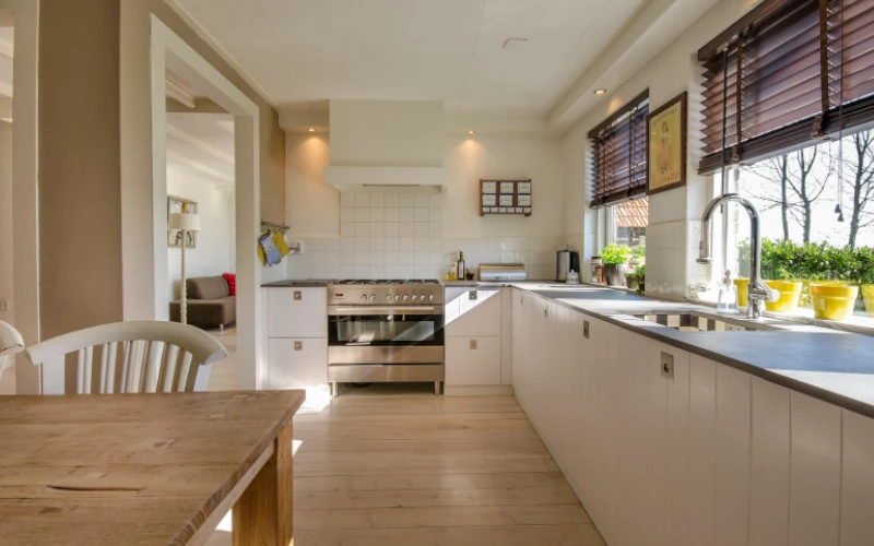 VerticalWood - distribuitor feronerie mobilier