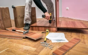 Selecția feroneriei: balamale și glisiere